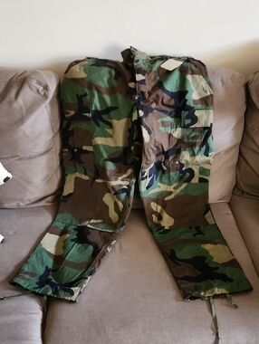Used/Good Condition Woodland Camo Cargo Pants